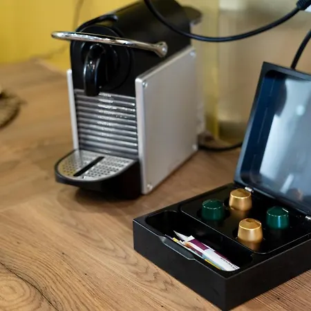 Capsule Premium Balneo & Cinema Apartment